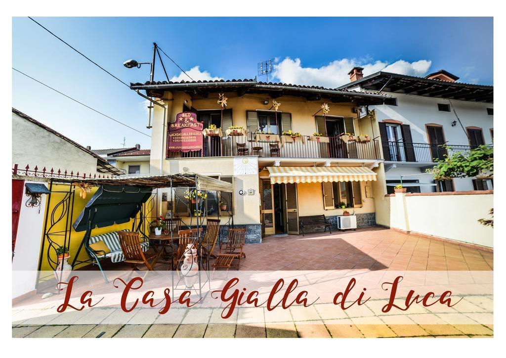 B&B La Casa Gialla Di Luca Mazze Exterior photo